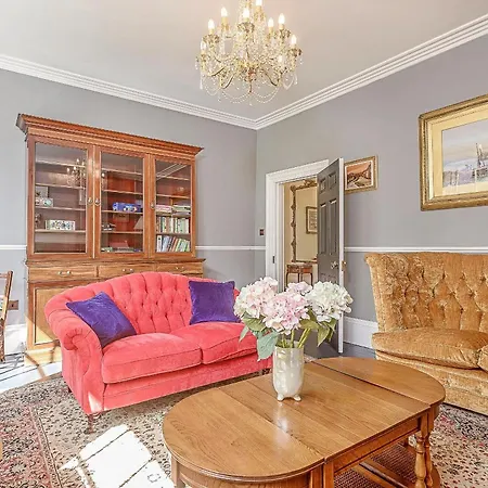 Finest Retreats - Harold Whitby