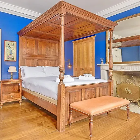 Finest Retreats - Harold