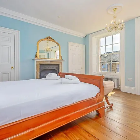 Finest Retreats - Harold