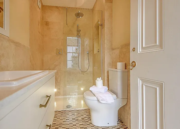 Finest Retreats - Harold *