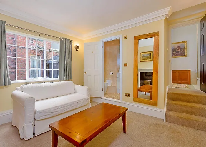 Finest Retreats - Harold