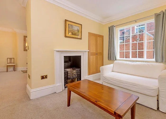 Finest Retreats - Harold Whitby